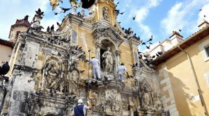 service professionnel de nettoyage des fientes de pigeons pour églises en ariège (09). expertise, efficacité et respect des monuments historiques.